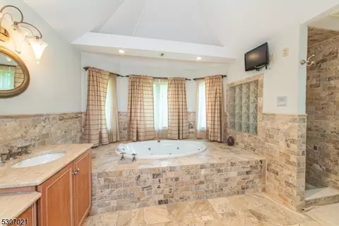 3 Diorio Ct, Wayne, NJ 07470 photo 20