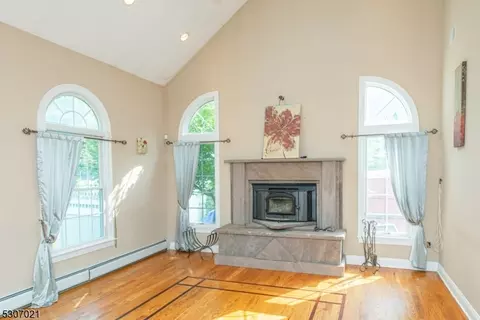 3 Diorio Ct, Wayne, NJ 07470 photo 12