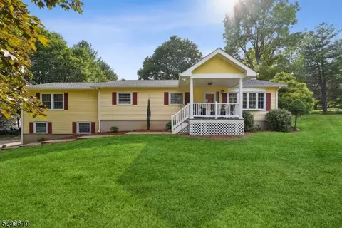 215 Butternut Rd, Califon, NJ 07830