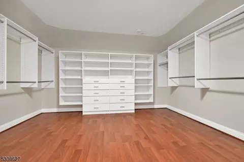 8 Haggerty Dr, West Orange, NJ 07052 photo 22