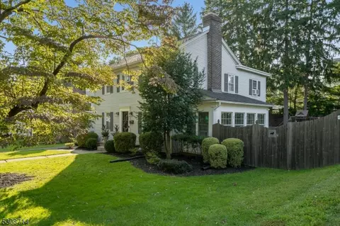 660 Hillcrest Blvd, Phillipsburg, NJ 08865