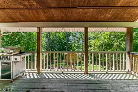 4 Thomas Dr, Hackettstown, NJ 07840 photo 14