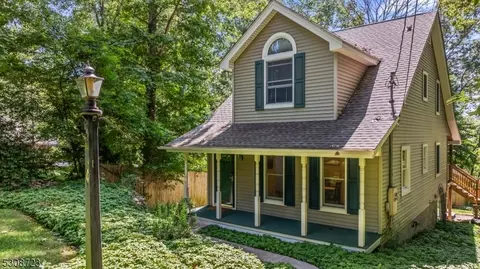 4 Thomas Dr, Hackettstown, NJ 07840 photo 3