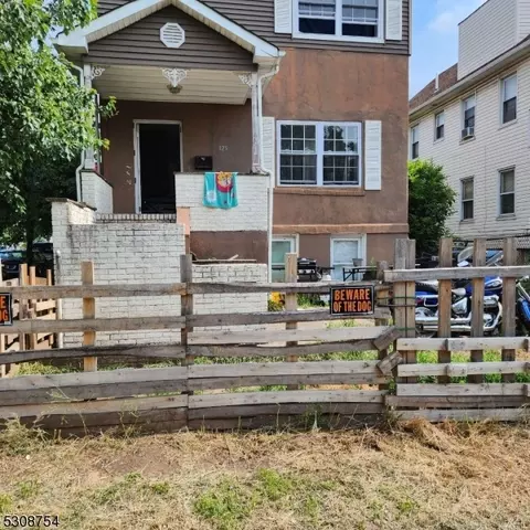 125 23rd Ave, Paterson, NJ 07513