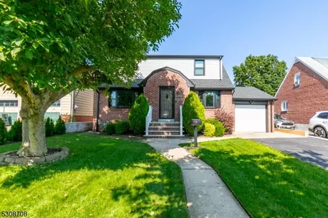 733 Lewandowski St, Lyndhurst, NJ 07071