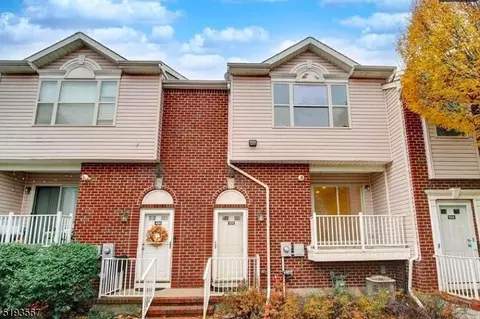 500 Great Beds Ct, Perth Amboy, NJ 08861