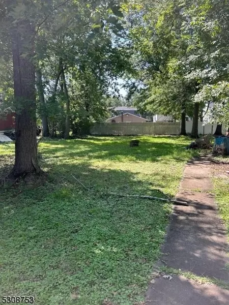 160 Oak St, Bridgewater, NJ 08807