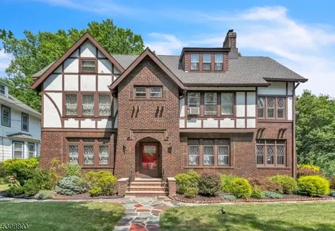 53 Woodland Rd, Bloomfield, NJ 07003