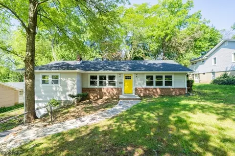 10 Ford Hill Rd, Hanover, NJ 07981