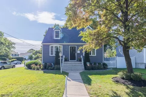 221 Rankin Ave, Cranford, NJ 07016