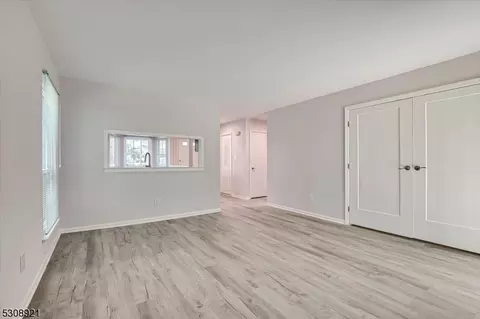 706 Maplecrest Rd, Edison, NJ 08820 photo 22
