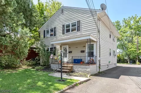 11 1st Ave #2, Raritan, NJ 08869