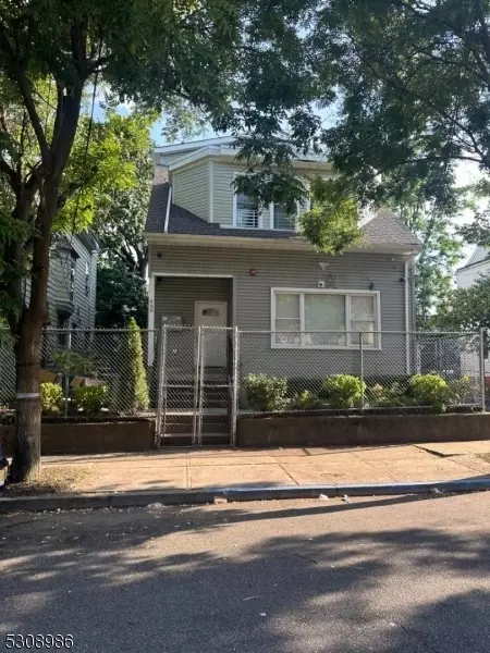 450 Van Houten St, Paterson, NJ 07501