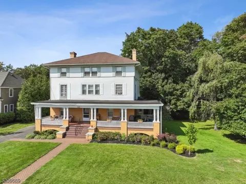 393 Woodland Rd, Madison, NJ 07940