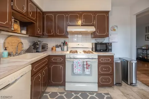 39 Foxhall # B, Middlesex, NJ 08846 photo 9
