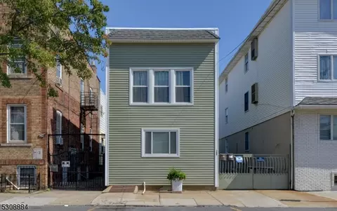 144 Delancy St, Newark, NJ 07105
