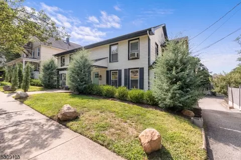 33-35 Cleveland St, Caldwell, NJ 07006