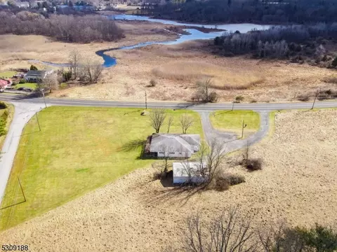 325 Clove Rd, Montague, NJ 07827