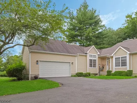 83 Worcester Dr, Wayne, NJ 07470 photo 3