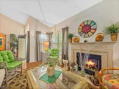 83 Worcester Dr, Wayne, NJ 07470 photo 7