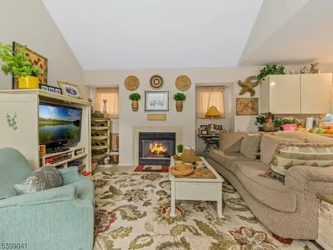 83 Worcester Dr, Wayne, NJ 07470 photo 20