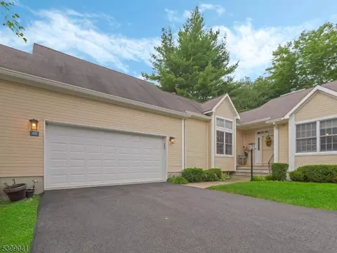83 Worcester Dr, Wayne, NJ 07470 photo 2