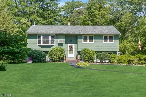38 Ridge Rd, Mount Olive, NJ 07828