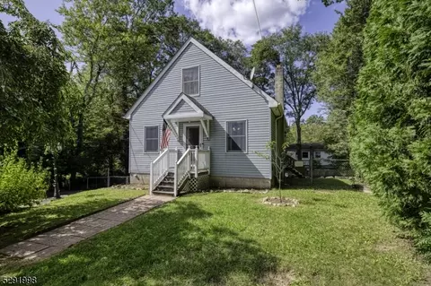 8 Ormond Rd, West Milford Twp, NJ 07421 photo 2