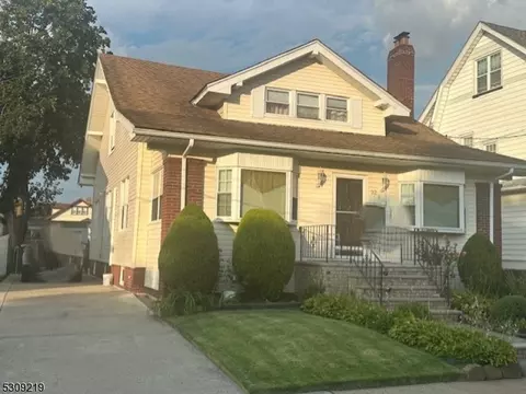 32 Burlington Ave, Paterson, NJ 07502