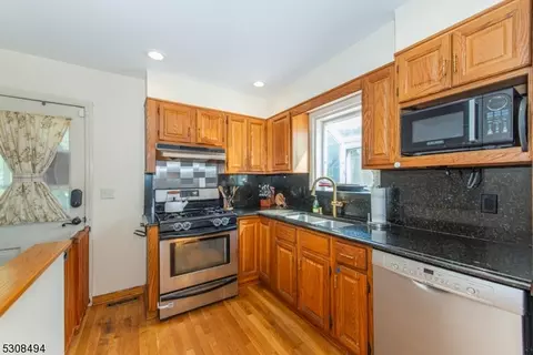 64 Brookdale Rd, Wayne, NJ 07470 photo 12