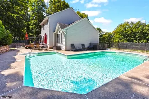 8 Maple Pl, Andover, NJ 07821 photo 24