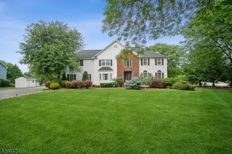 11 Doby Rd, Randolph Twp, NJ 07945