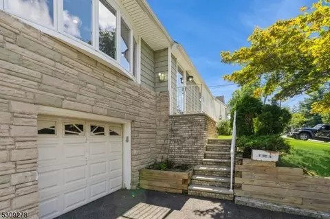 15 Deerfield Dr, West Orange, NJ 07052