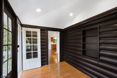 35 Lyons Rd, Jefferson, NJ 07438 photo 13