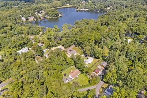 35 Lyons Rd, Jefferson, NJ 07438 photo 24