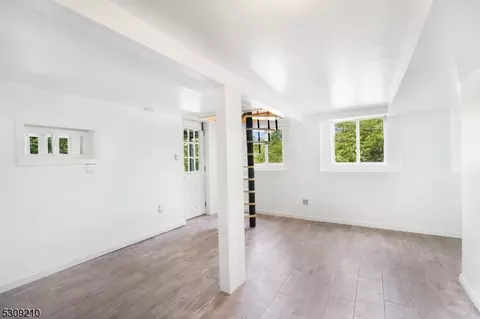 35 Lyons Rd, Jefferson, NJ 07438 photo 17
