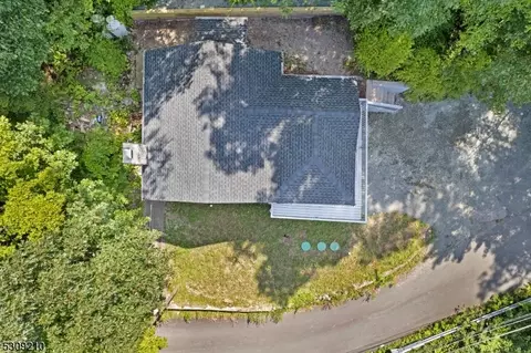 35 Lyons Rd, Jefferson, NJ 07438 photo 28