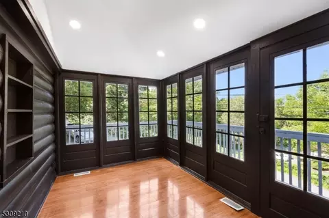 35 Lyons Rd, Jefferson, NJ 07438 photo 12