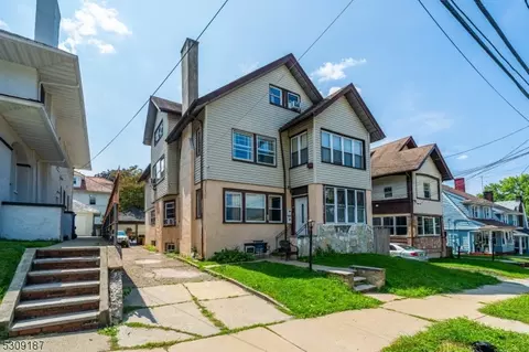 774 14th Ave, Paterson, NJ 07504