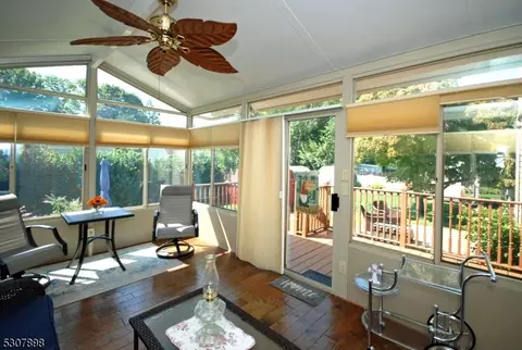 416 Edgeworth St, Middlesex, NJ 08846 photo 2