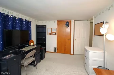 416 Edgeworth St, Middlesex, NJ 08846 photo 21