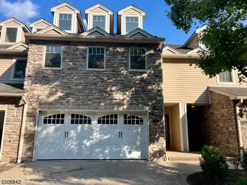 78 Eggers Ct, Summit, NJ 07901 photo 2