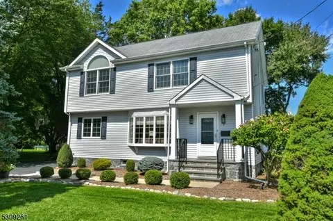 7 Sienna Way, Oakland, NJ 07436