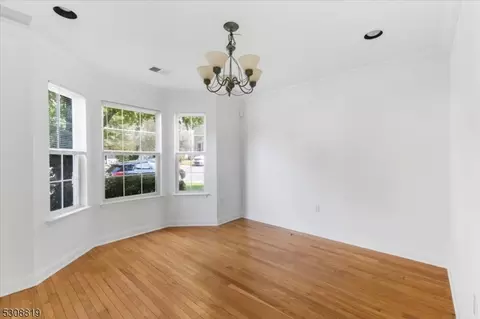 306 Enclave Ln, Bedminster, NJ 07921 photo 4