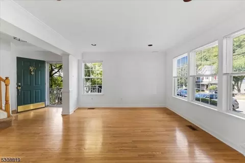 306 Enclave Ln, Bedminster, NJ 07921 photo 2
