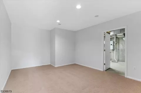 306 Enclave Ln, Bedminster, NJ 07921 photo 24