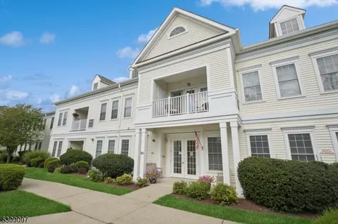 6019 Brookfield Glen Dr #19, Belvidere, NJ 07823