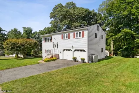443 Herrick Dr, Dover, NJ 07801 photo 3