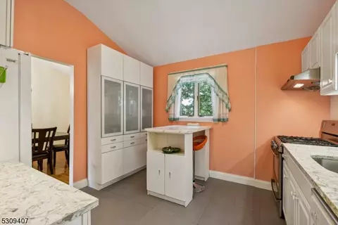 443 Herrick Dr, Dover, NJ 07801 photo 11