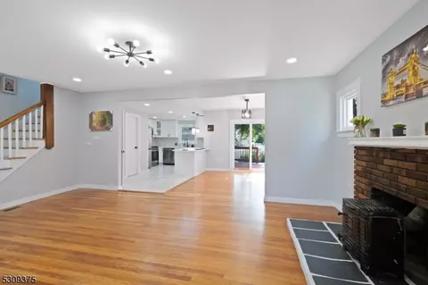 16 Warner Ave, Springfield, NJ 07081 photo 8